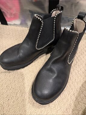 Kids HOO Black Chelsea Boots with Silver Stud Trim